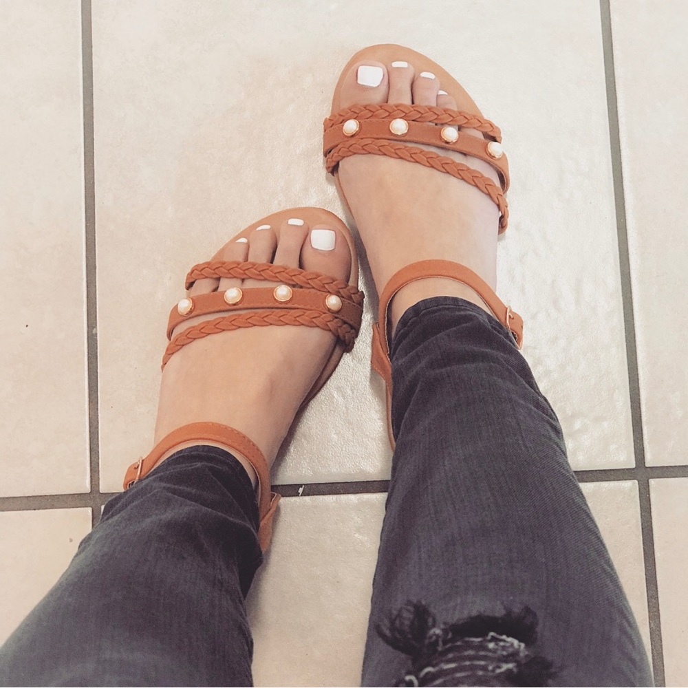 🍂Olga tan Sandals🍂